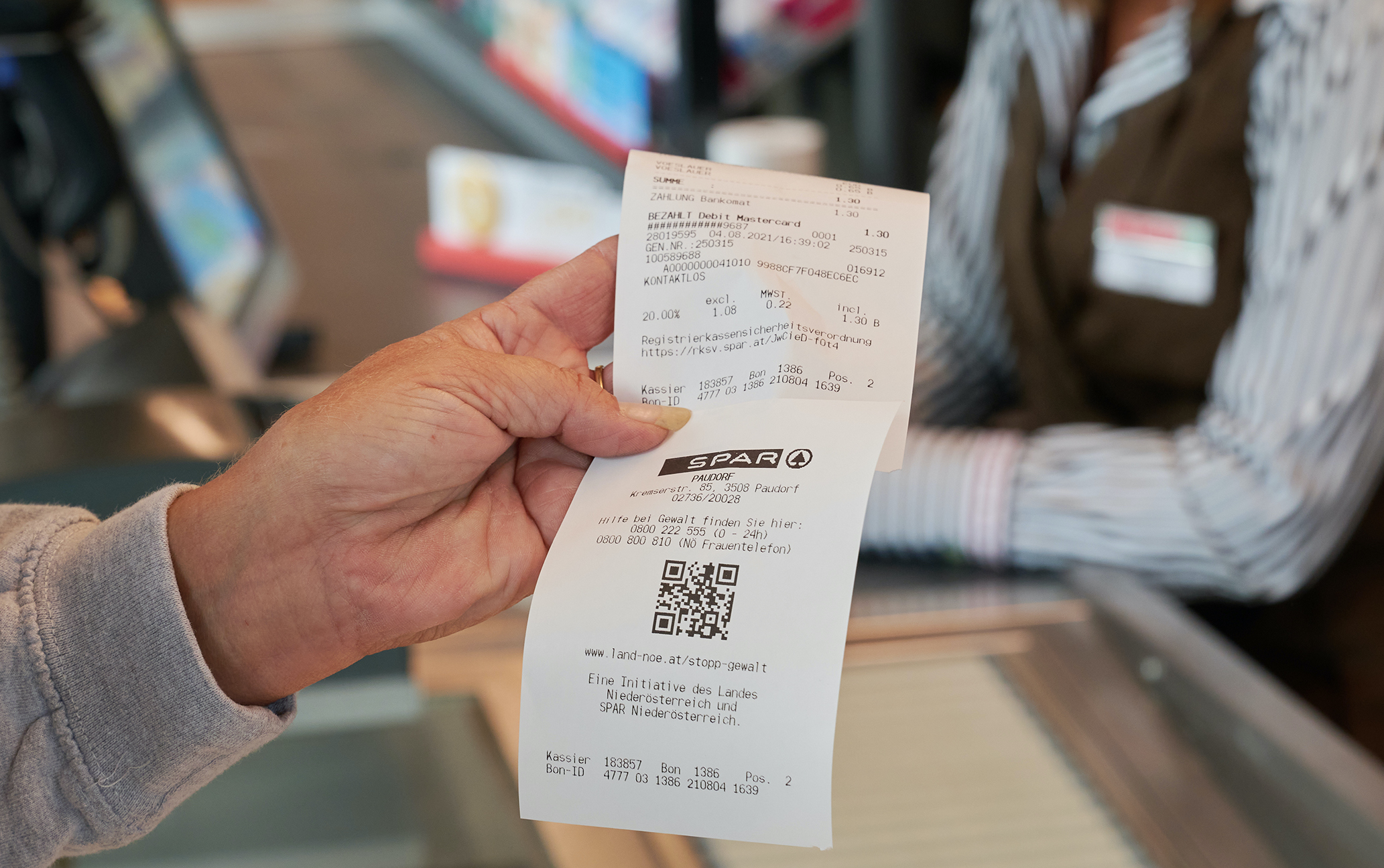 Supermarket SPAR prints domestic violence helpline on receipts